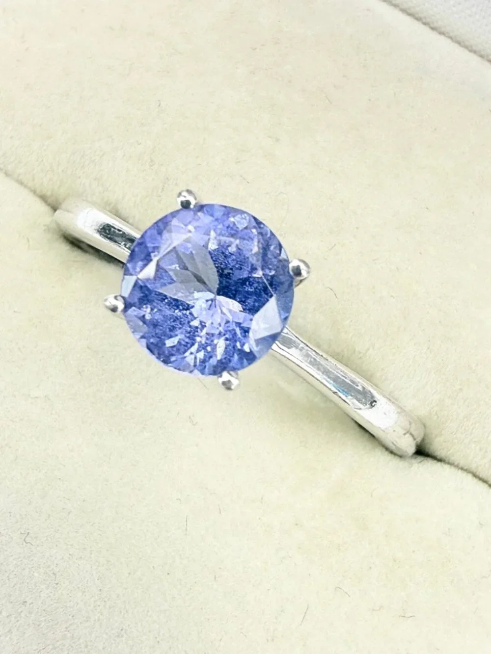 Gorgeous Marked Sterling Silver Round Cut Amethyst Solitaire Ring Sz 11